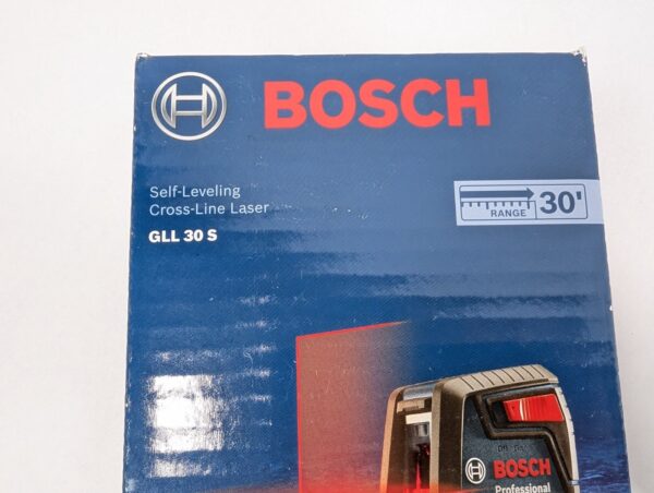 10-3358.jpg Bosch GLL 30 S Self-Leveling Cross-Line Laser Level with MM 2 Mounting Device