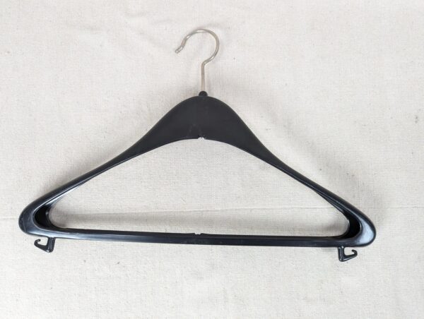 Vintage Max Hubner Plastic Clothes Hanger Forum Golf Hotel Abidjan Memorabilia