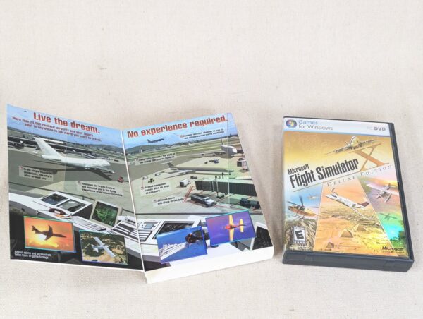 Microsoft Flight Simulator X: Deluxe Edition 2006 PC Game Software with Case ...
