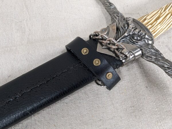 Collection of 5 Decorative Fantasy Replica Swords and Daggers Master Cutlery