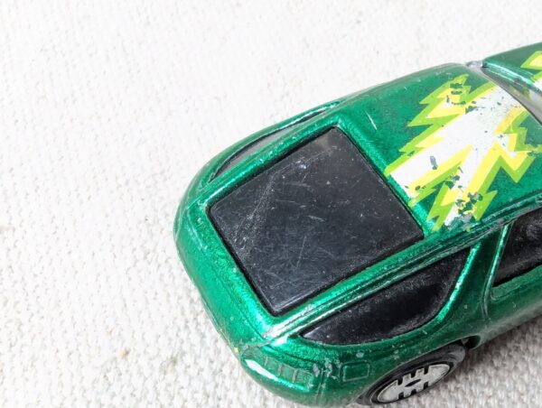 Vintage 1983 Hot Wheels Predator Die-Cast Toy Car Green Metallic Lightning Fl...