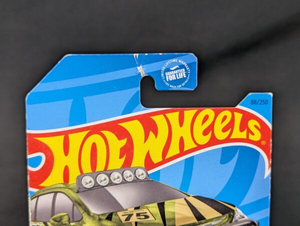 10-3961.jpg Hot Wheels Chrysler Pacifica Mud Studs 88/250 Off-Roading Mud Surfers New in ...