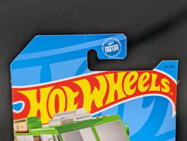Hot Wheels Quick Bite Sweet Rides Hot Chicken Food Truck 3/5 Series New Creased