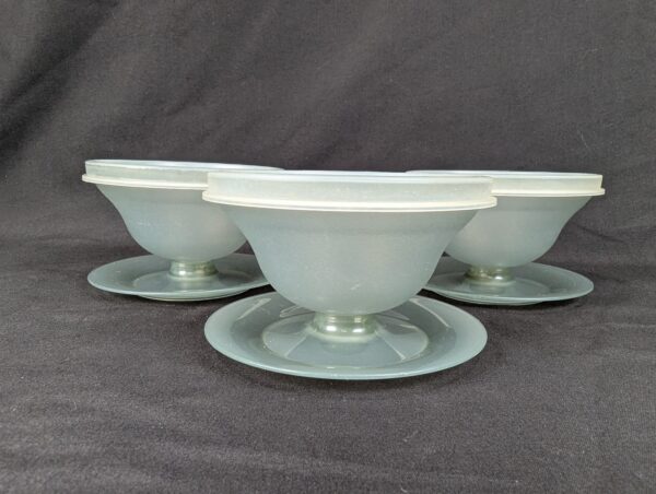 10-4188.jpg Vintage Tupperware Pedestal Dessert Sherbet Bowls with Lids Set of 3 Mid-Century