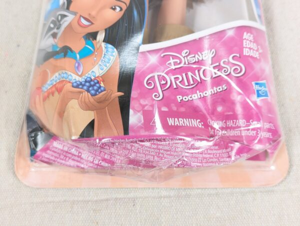 2015 Hasbro Disney Princess Royal Shimmer Pocahontas Doll New In Original Box