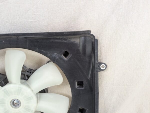 Denso Radiator Cooling Fan Assembly 2016 Honda CRV Radiator Fan Assembly Good