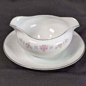 Coventry Fine China Gravy Boat with Attached Underplate Floral Lace Pattern 655