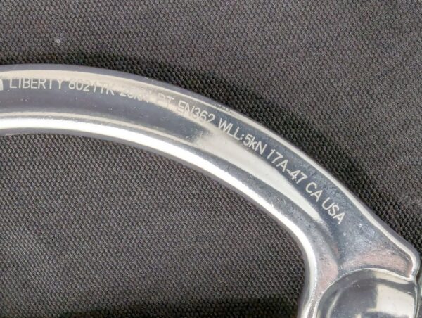 Fusion Liberty 8021TK Swivel Carabiner Outdoor Climbing Hardware Metal Hardware