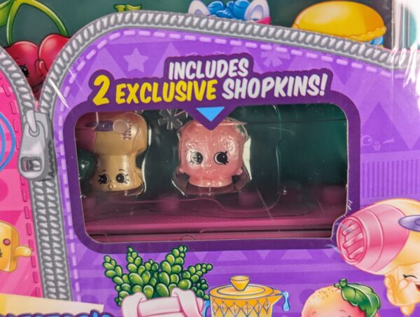 Moose Toys Shopkins Collector Case 2016 Edition with 2 Figures and Sticker Sheet
