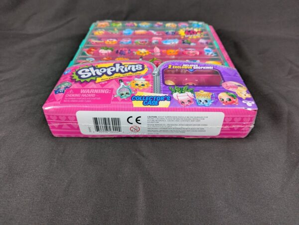 Moose Toys Shopkins Collector Case 2016 Edition with 2 Figures and Sticker Sheet