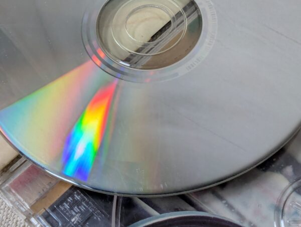 10-4786.jpg Bob Marley and The Wailers Catch A Fire Island Records / Universal 2001 Music CD