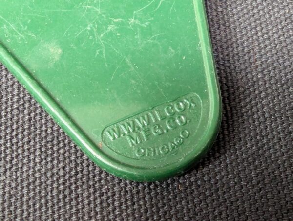 Vintage Holiday Inn Oakland Key Fob W.W. Wilcox Mfg Co Chicago Green White Si...