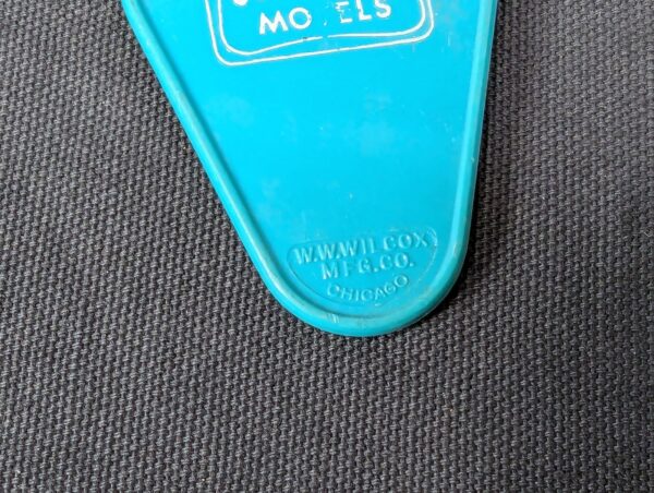 10-4966.jpg Vintage Royal Court Inn Motel Key and Plastic Fob Best Western Des Plaines Il...