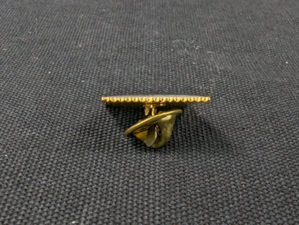 Jonathan Grey & Associates Heroes USA 2001 Stamp Pin USPS Licensed 2002 Good