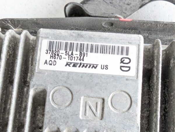 Honda CR-V 2.4L Engine Control Module ECU OEM 2016 Computer Unit Good