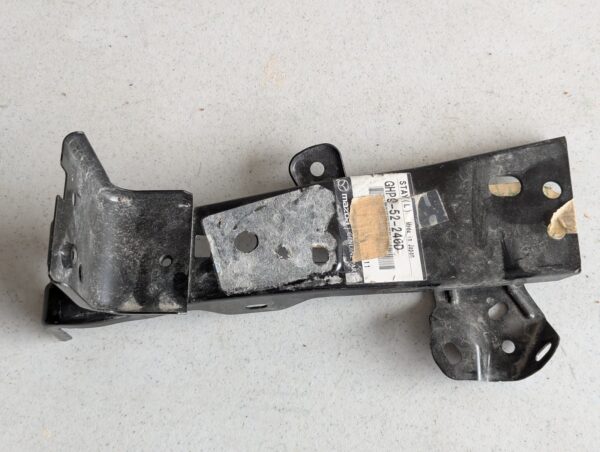 Mazda 6 LH Fender Front Bracket (Stay L) Driver Side OEM GHP9-52-240D 2014-2021
