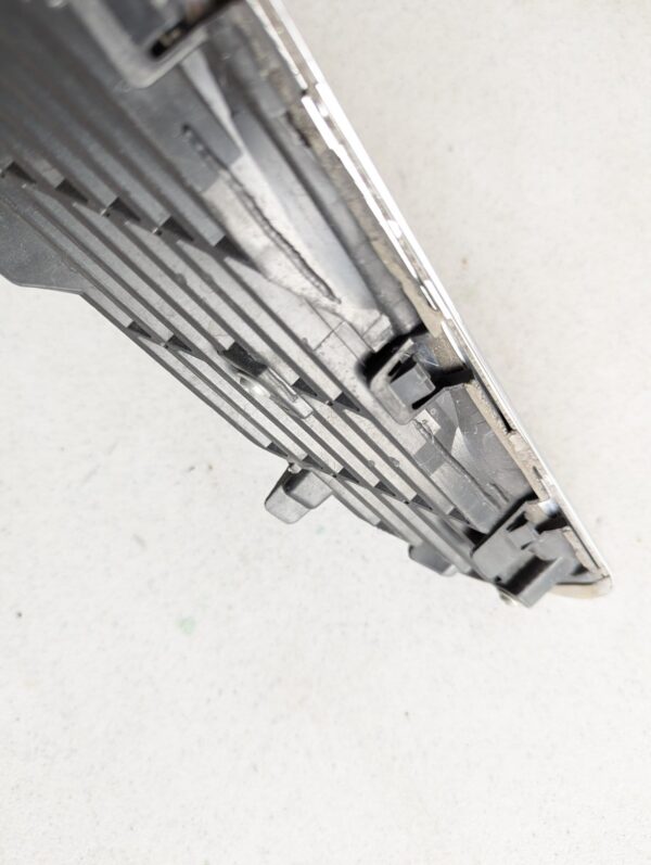 10-781.jpg Infiniti Front Fender Side Vent Grille Set LH RH Chrome Black 2011-2013 Excel...