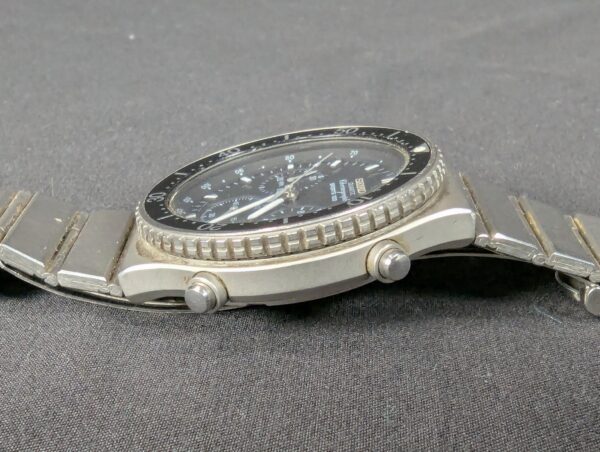 10-883.jpg Vintage 1983 Seiko Sports 100 Chronograph 7A28-7040 Stainless Steel Quartz Watch
