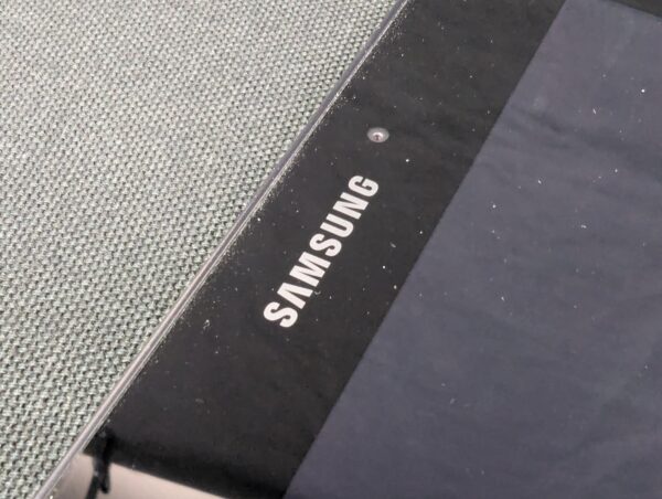 Samsung Galaxy Tab A (2017) SM-T380 16GB Tablet - Minor Scuffs - Good Condition