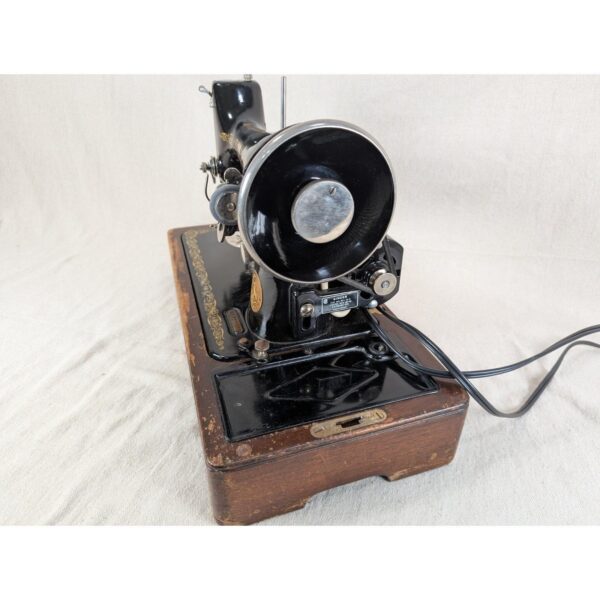 Vintage Singer Model 99K Sewing Machine 1950s w/ Bentwood Case Serial AE503328