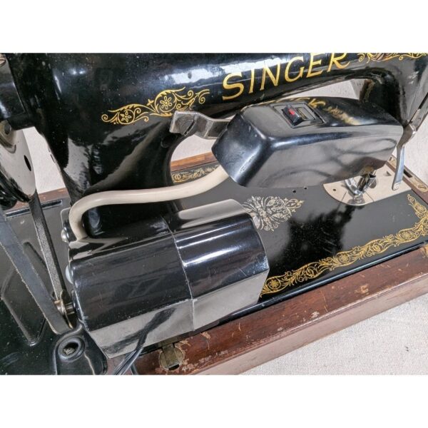Vintage Singer Model 99K Sewing Machine 1950s w/ Bentwood Case Serial AE503328